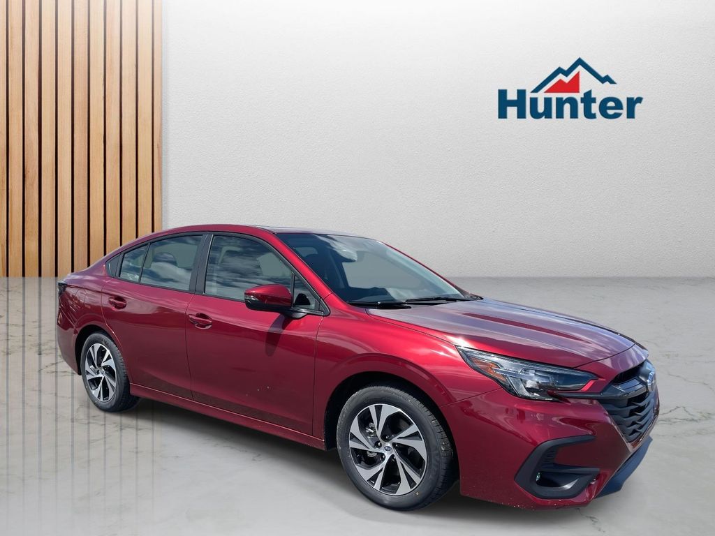 2025 Subaru Legacy Premium's photo