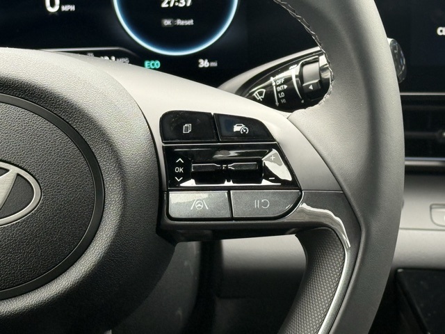 2025 Hyundai Elantra Hybrid SEL Sport photo 19