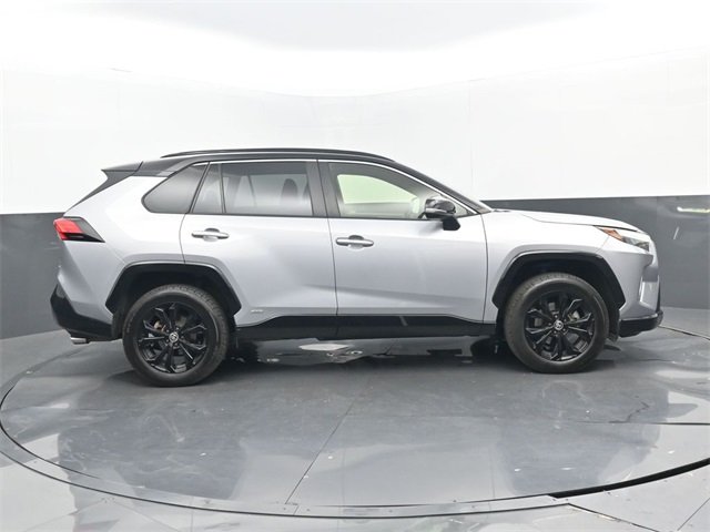 2023 Toyota RAV4 Hybrid XSE photo 2