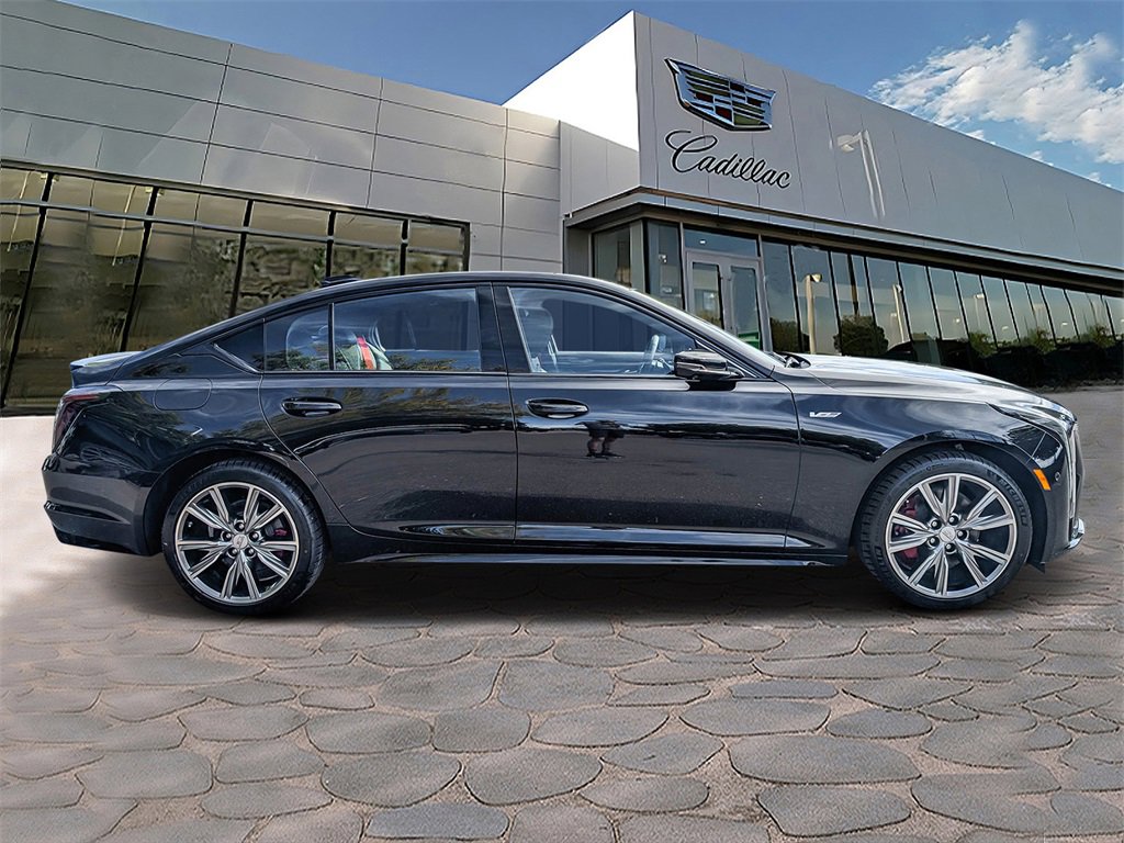 2026 Cadillac CT5 V photo 6