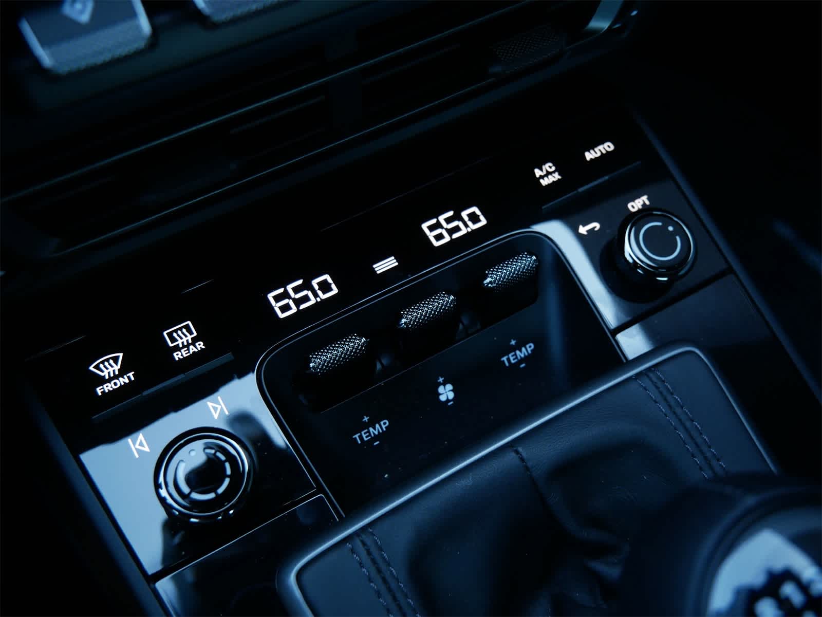 2023 Porsche 911 4 GTS photo 12