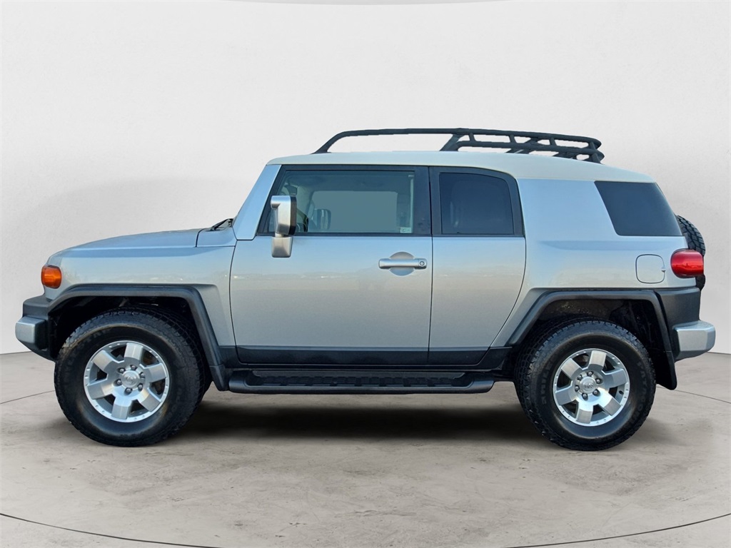 2007 Toyota FJ Cruiser Base photo 2