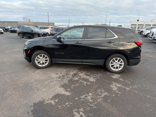 2023 Chevrolet Equinox LT photo 4