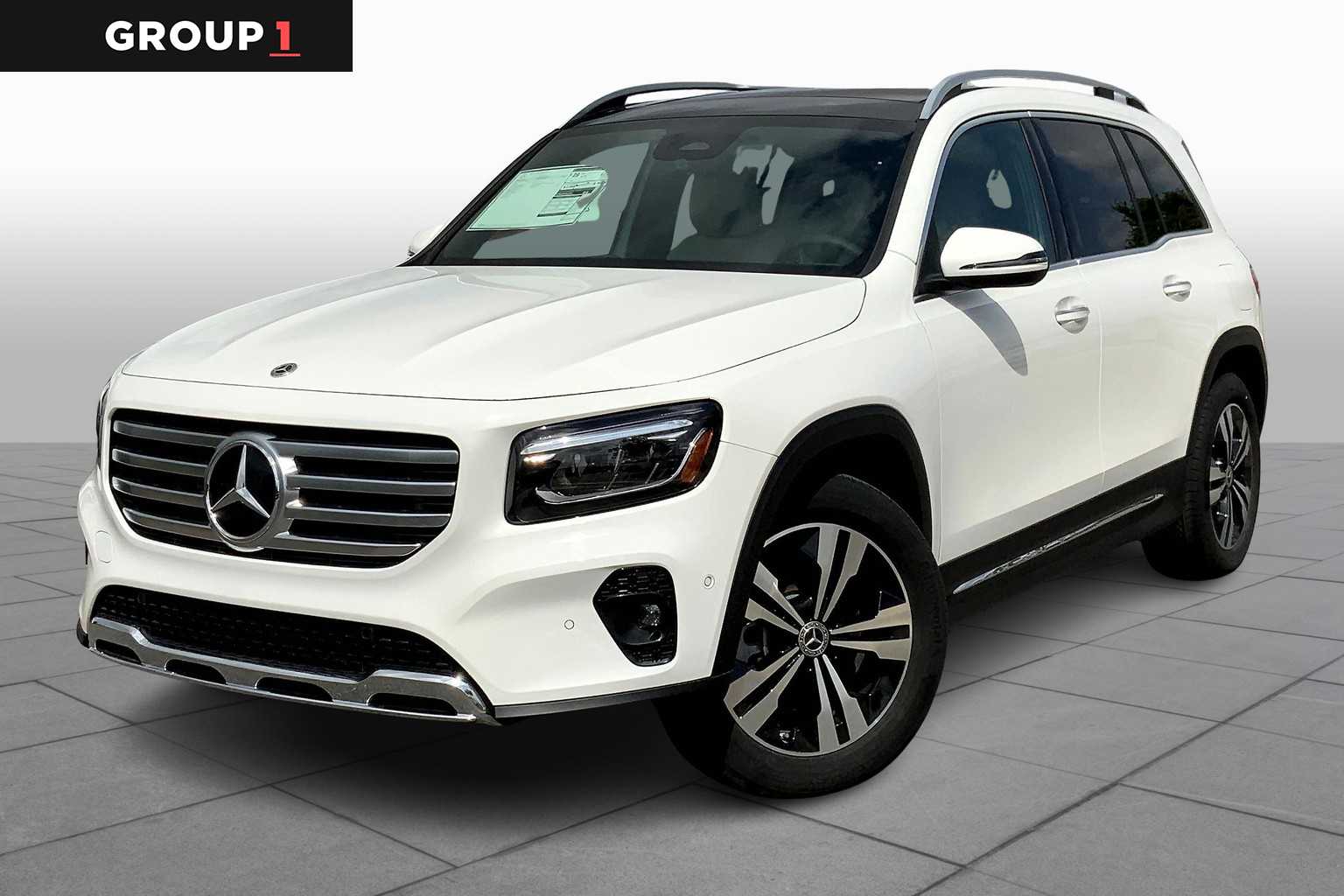 2025 Mercedes-Benz GLB Base's photo