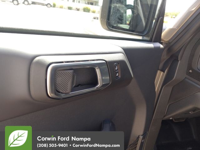 New 2025 Marsh Gray Ford Badlands image 12