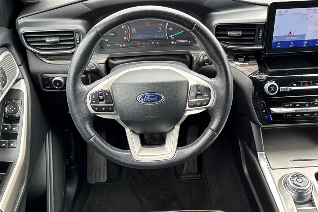 2023 Ford Explorer Limited photo 17