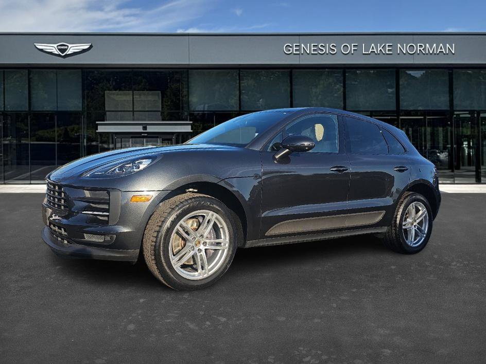 2021 Porsche Macan Base's photo
