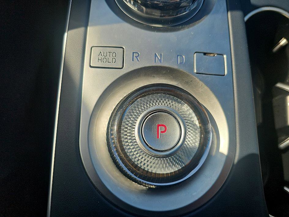 2023 Genesis GV70 2.5T Sport photo 25