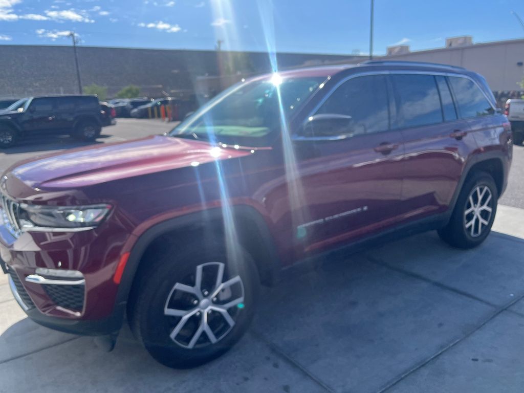 2023 Jeep Grand Cherokee Limited photo 10
