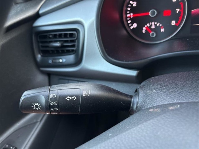 2023 Kia Rio S photo 19