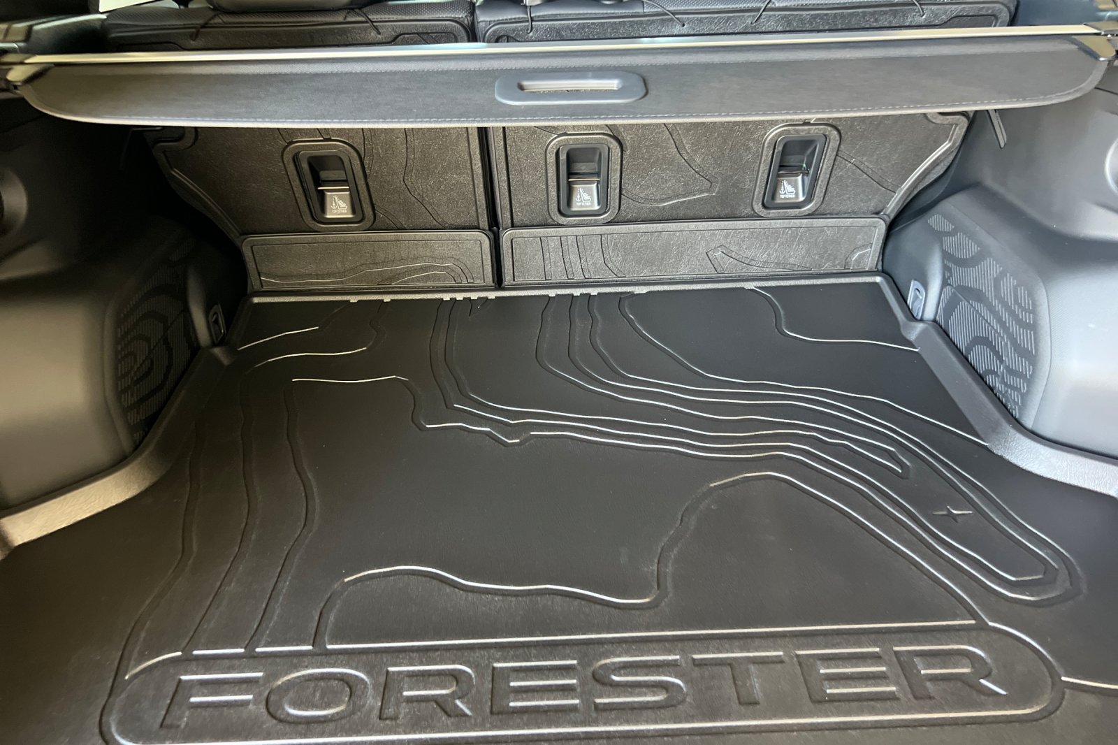 2025 Subaru Forester Touring photo 15