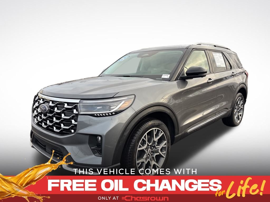 2025 Ford Explorer Platinum's photo