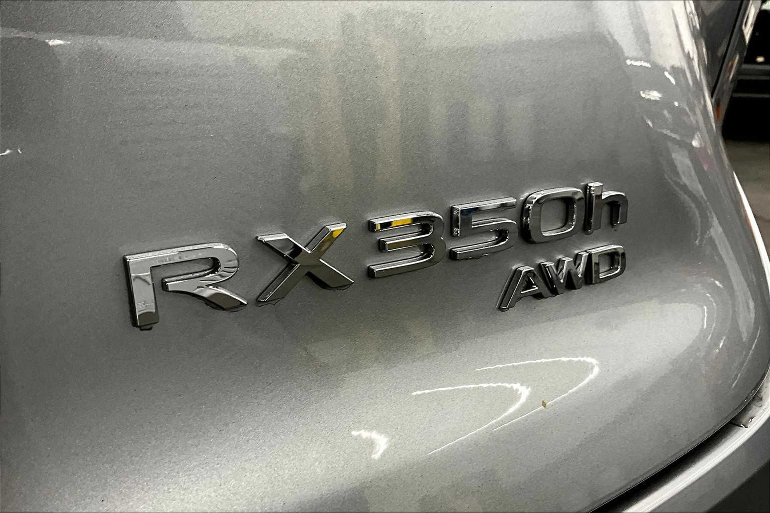 2024 Lexus RX Premium AWD photo 9