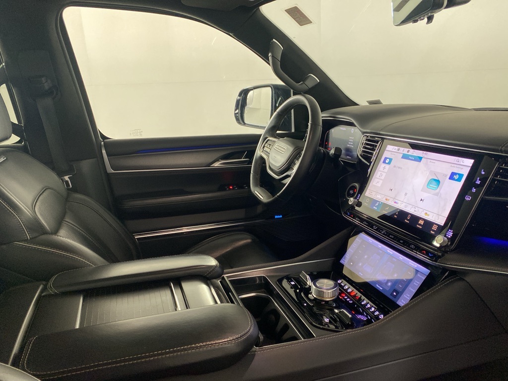 2024 Jeep Wagoneer L Series II Obsidian photo 5