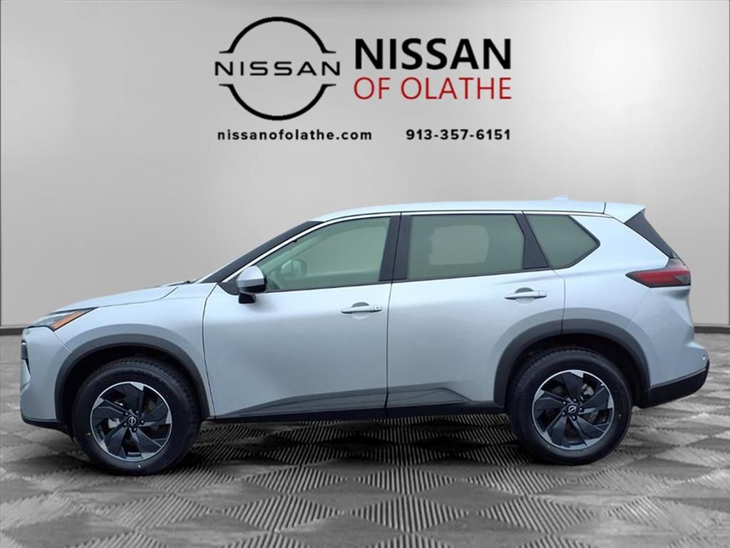 2024 Nissan Rogue SV photo 2