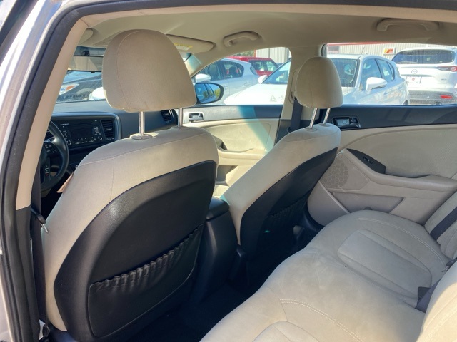 2011 Kia Optima LX photo 14