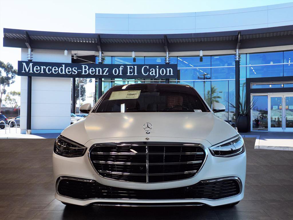 2026 Mercedes Benz S 500 4MATIC photo 2