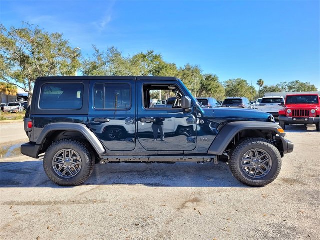 2025 Jeep Wrangler Sport S photo 4