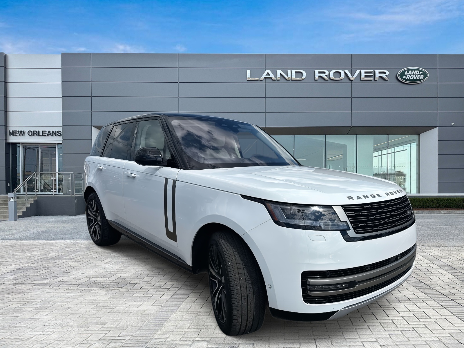 2023 Land Rover Range Rover SE photo 4