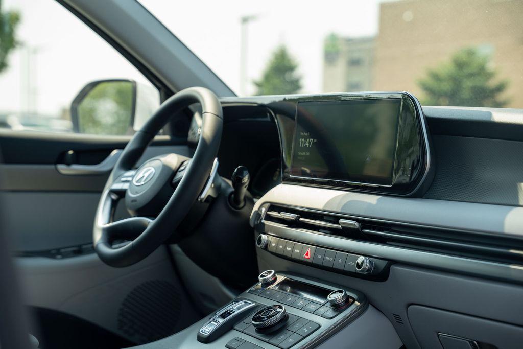 2026 Hyundai Palisade SEL photo 12