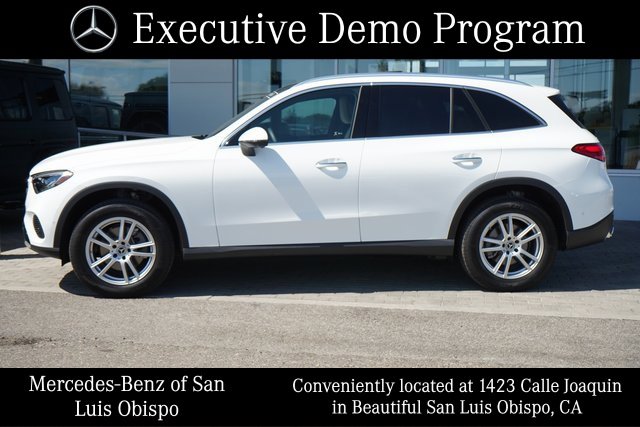 2025 Mercedes Benz GLC 300 4MATIC photo 5