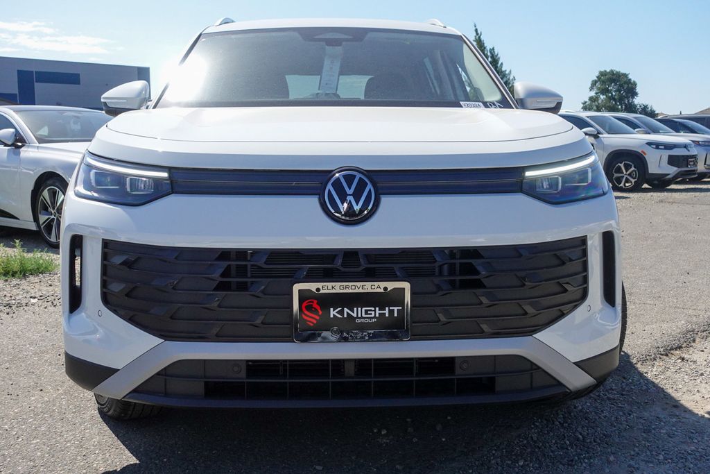 2025 Volkswagen Tiguan S photo 3