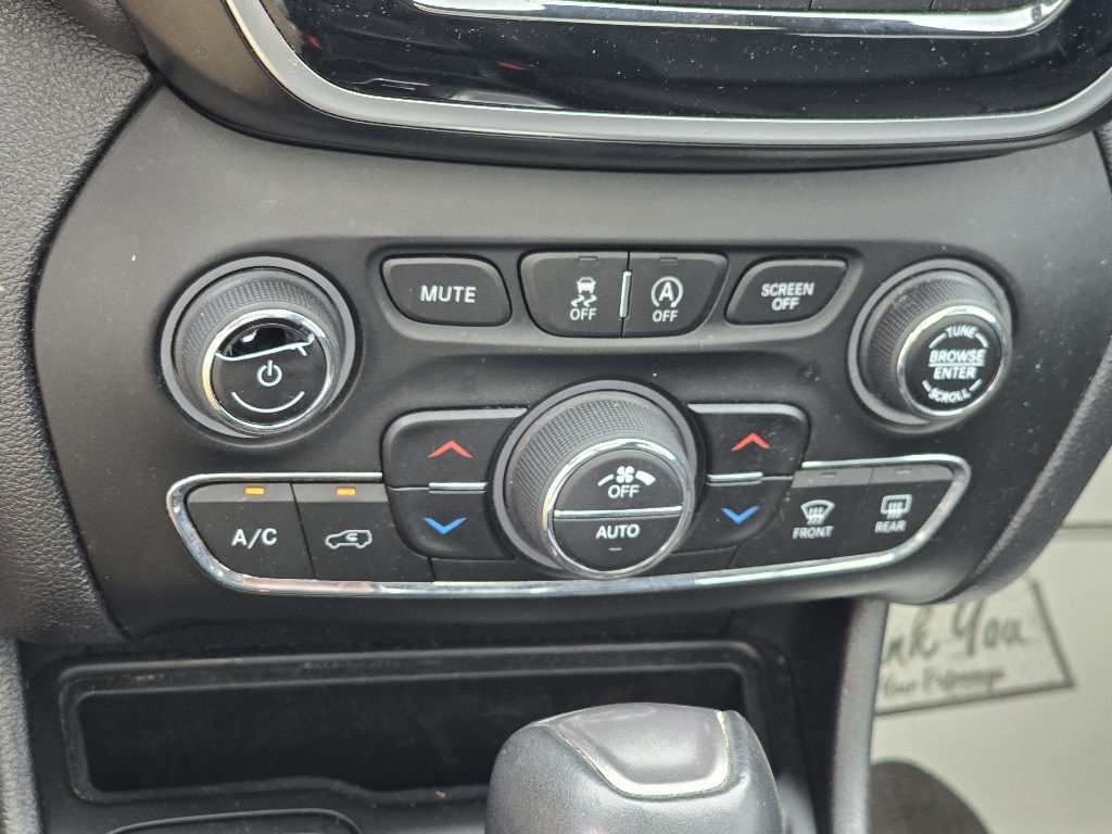 2021 Jeep Cherokee Limited photo 14