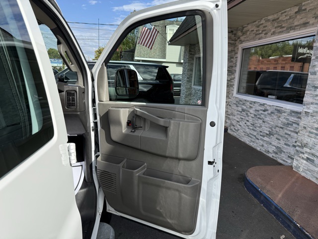 2023 Chevrolet Express 2500 Work Van Cargo photo 9