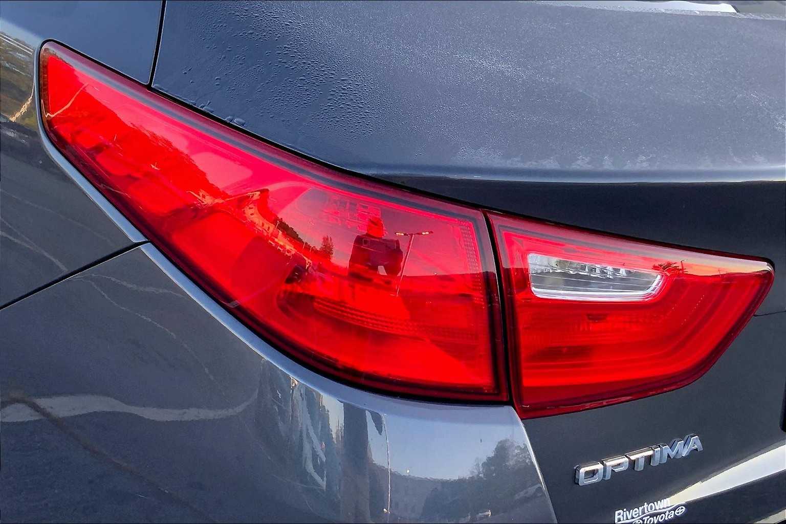 2015 Kia Optima LX photo 26