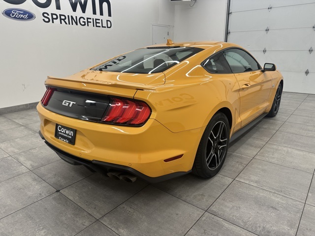 2022 Ford Mustang GT photo 4