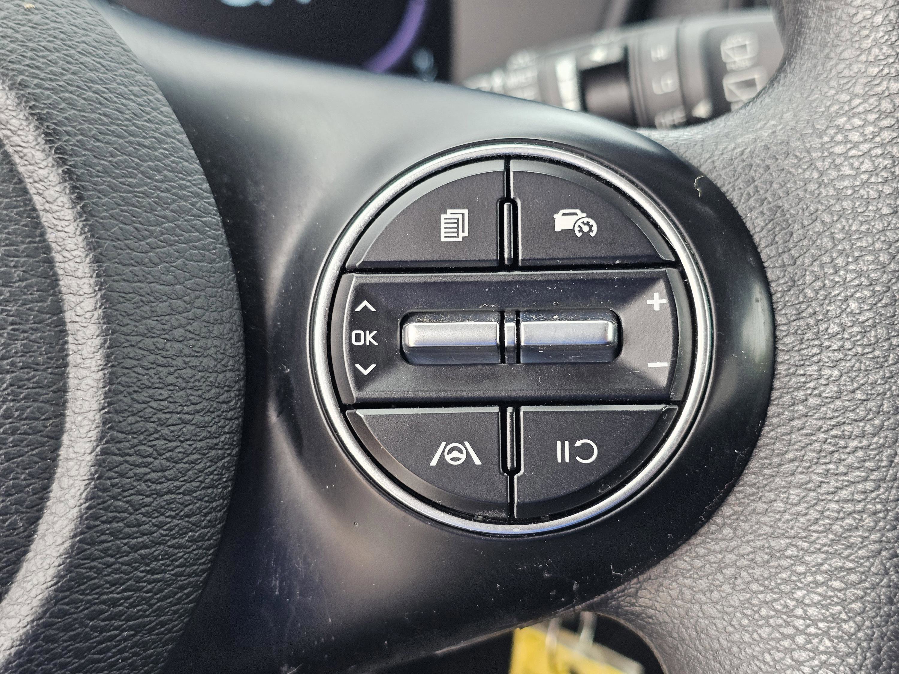 2023 Kia Soul LX photo 19