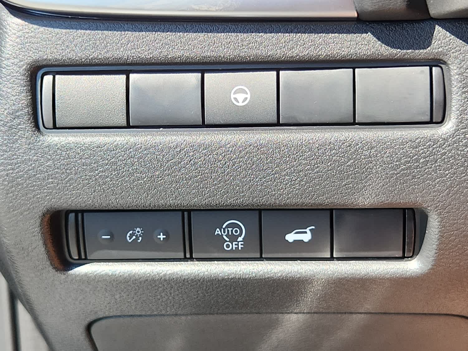 2026 Nissan Rogue SV AWD photo 16