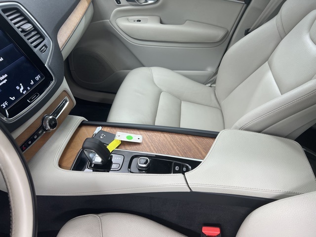 2022 Volvo XC90 Recharge T8 Inscription Expression photo 15