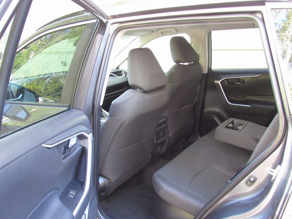 2021 Toyota RAV4 Hybrid LE photo 14