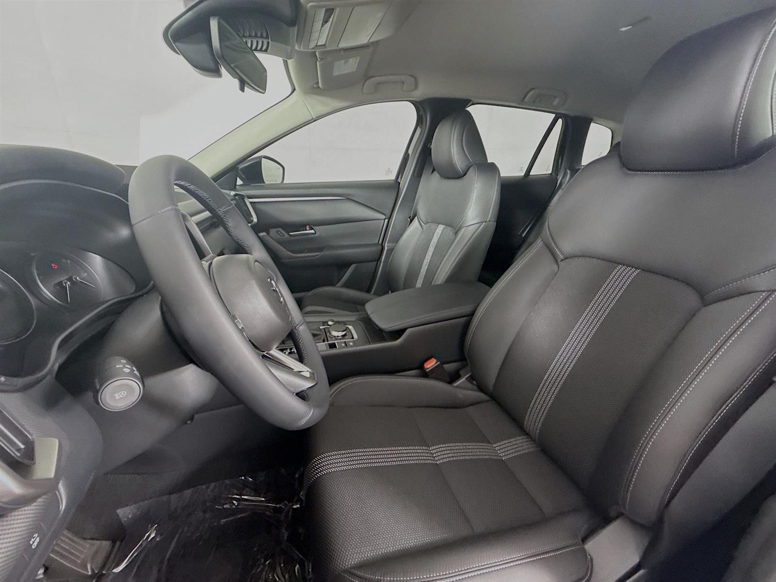 2025 Mazda CX-50 2.5 S Preferred photo 14