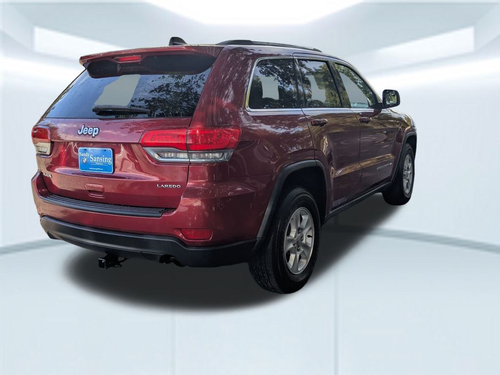 2014 Jeep Grand Cherokee Laredo photo 4