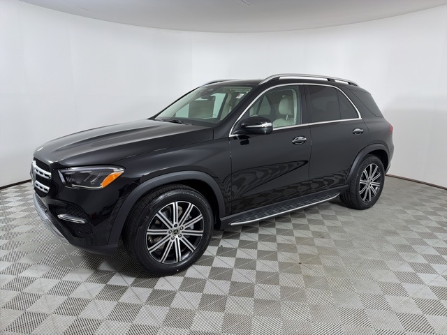 2026 Mercedes Benz GLE 350 4MATIC photo 3
