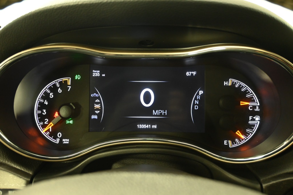 2016 Jeep Grand Cherokee Limited photo 24