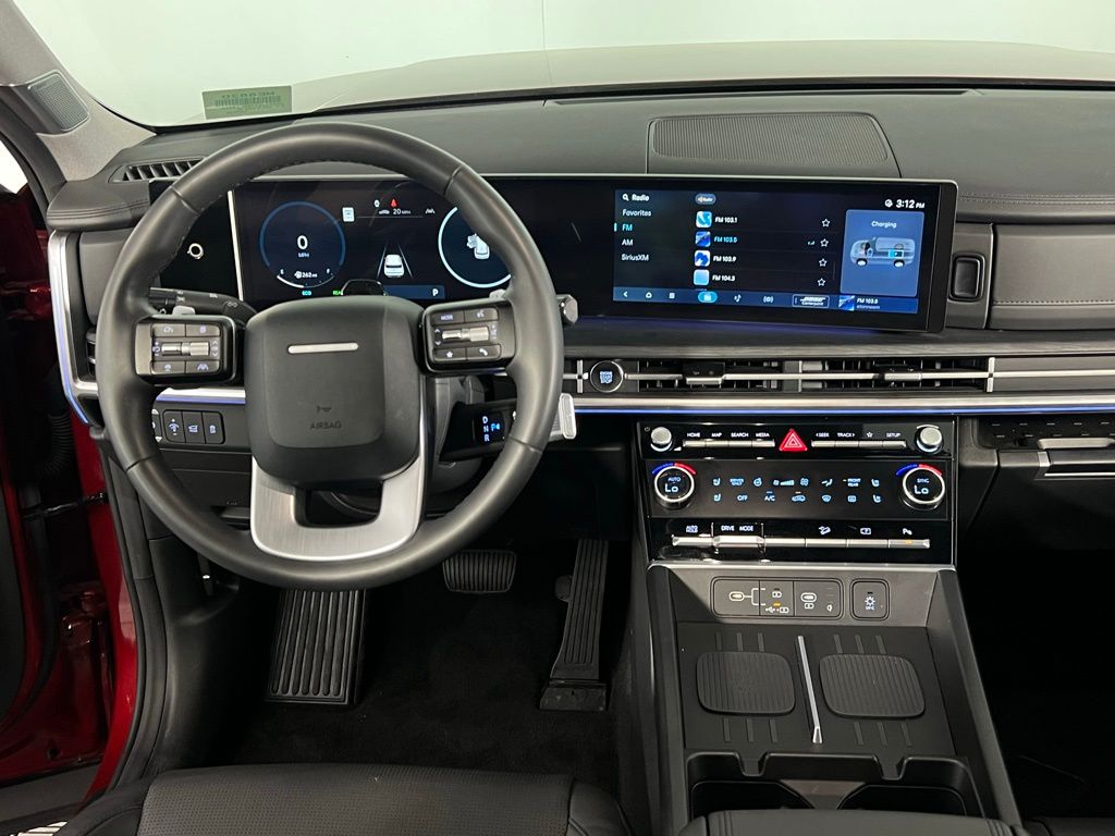 2025 Hyundai Santa Fe Limited photo 9