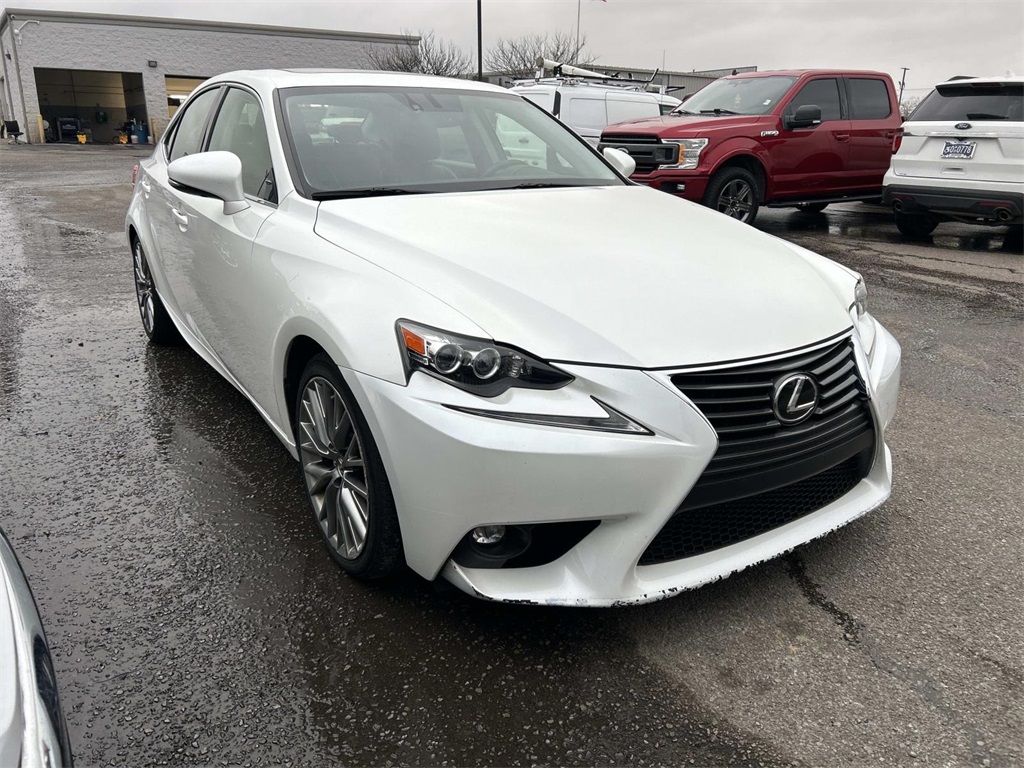 2015 Lexus IS 250's photo
