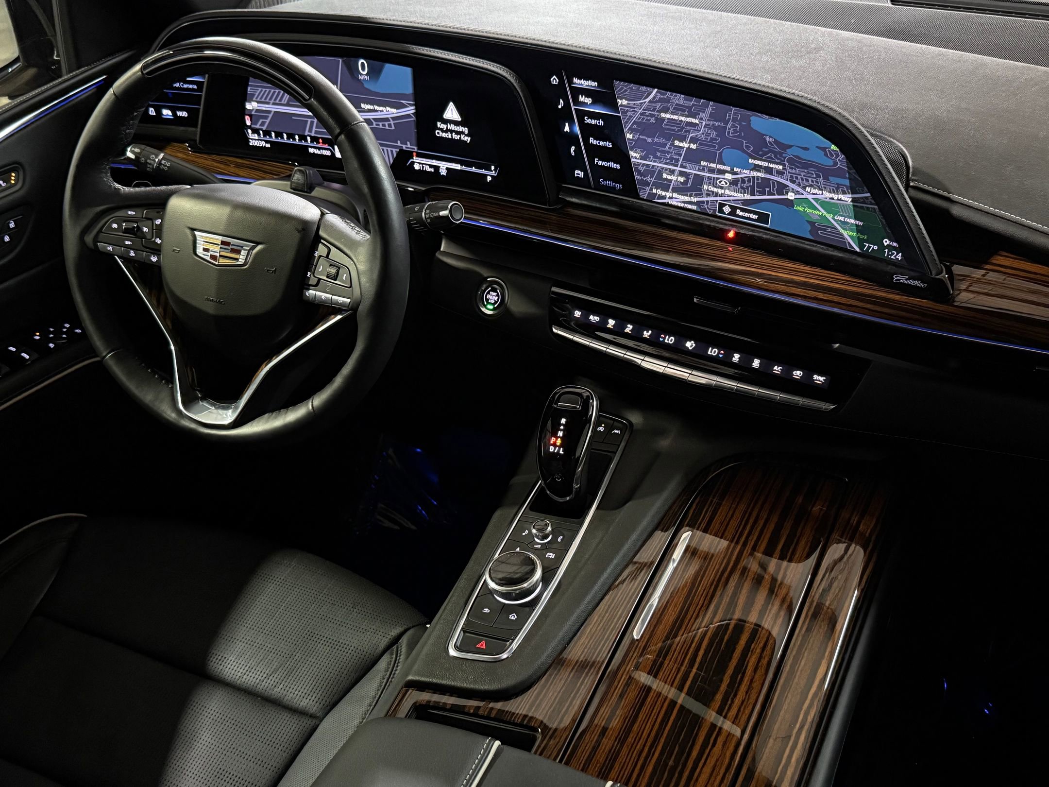 2023 Cadillac Escalade Premium Luxury photo 2