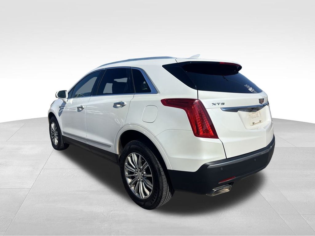 2018 Cadillac XT5 Luxury photo 11