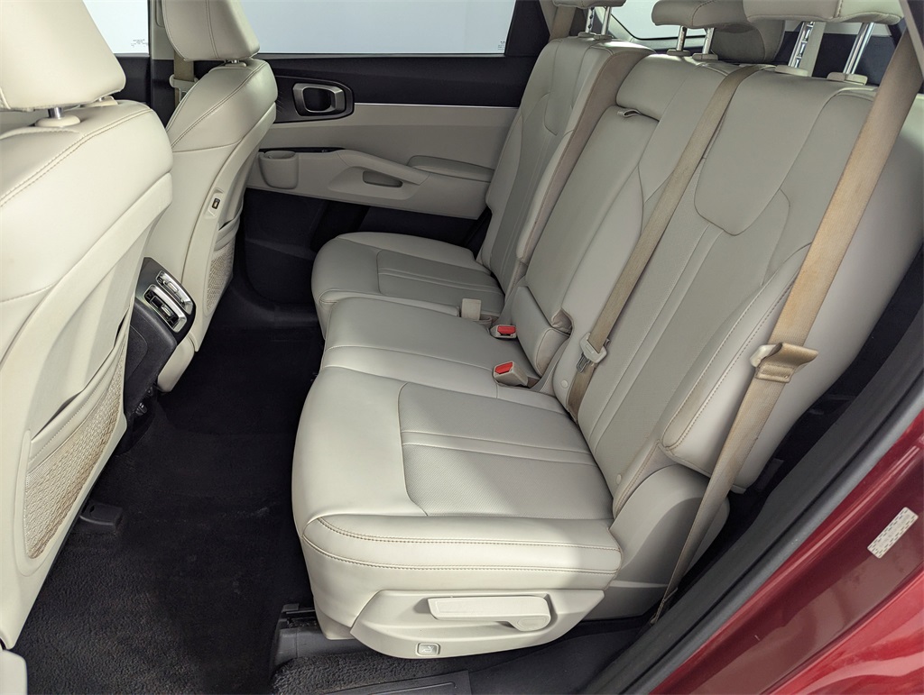 2023 Kia Sorento S photo 27