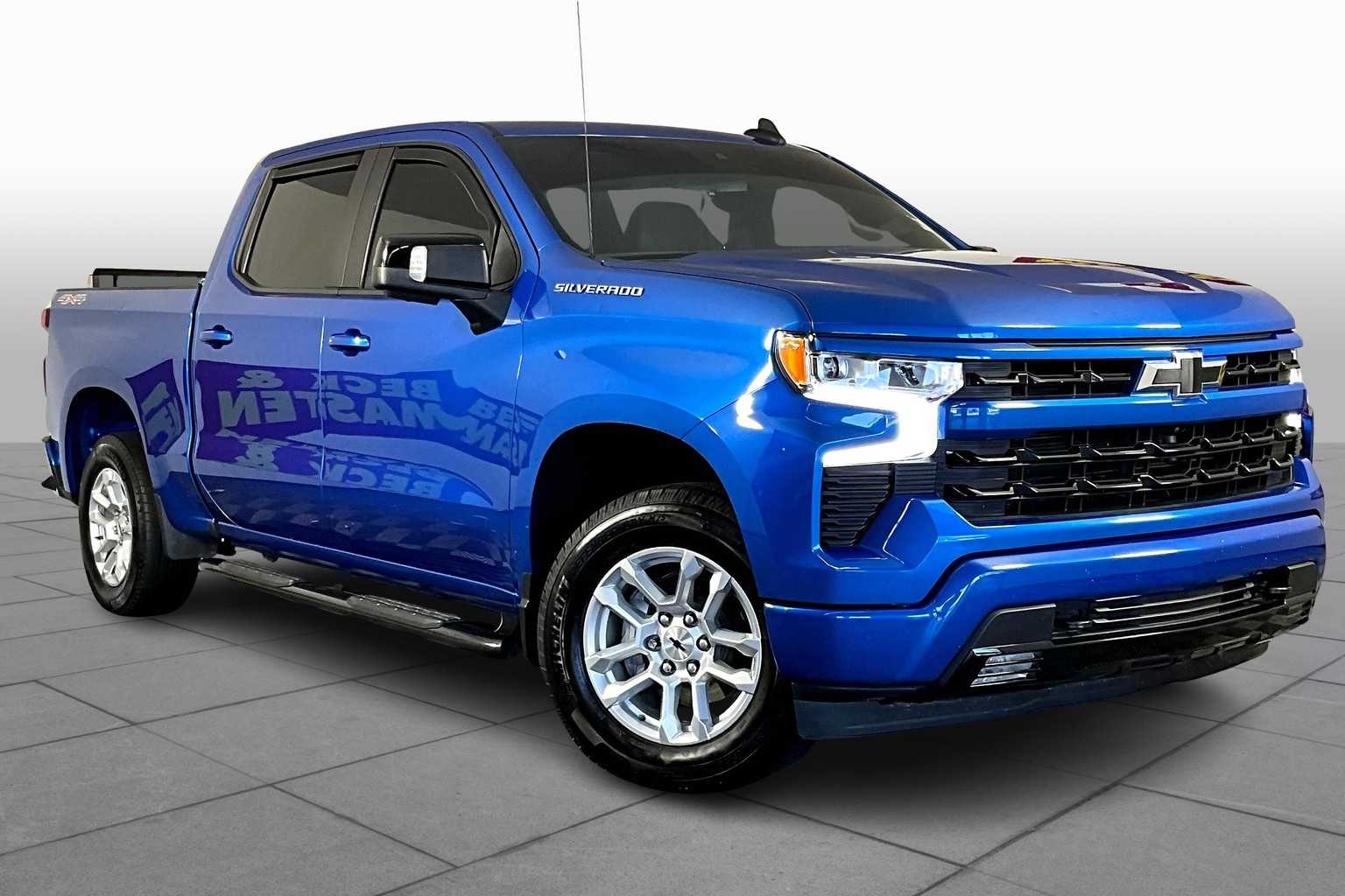 2022 Chevrolet Silverado 1500 RST photo 2