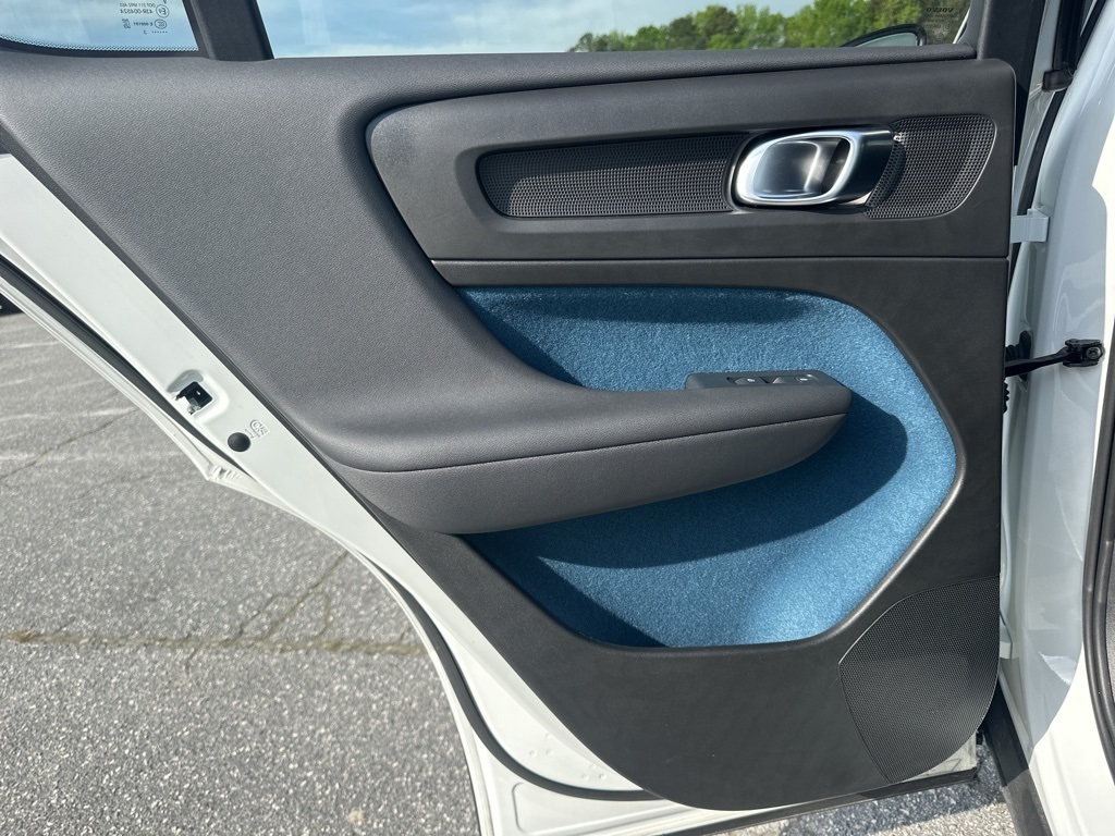 2023 Volvo C40 Recharge Ultimate photo 26