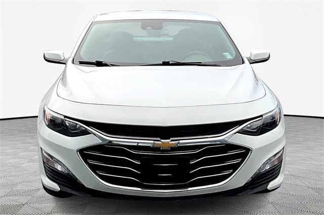 2021 Chevrolet Malibu 1LT photo 2