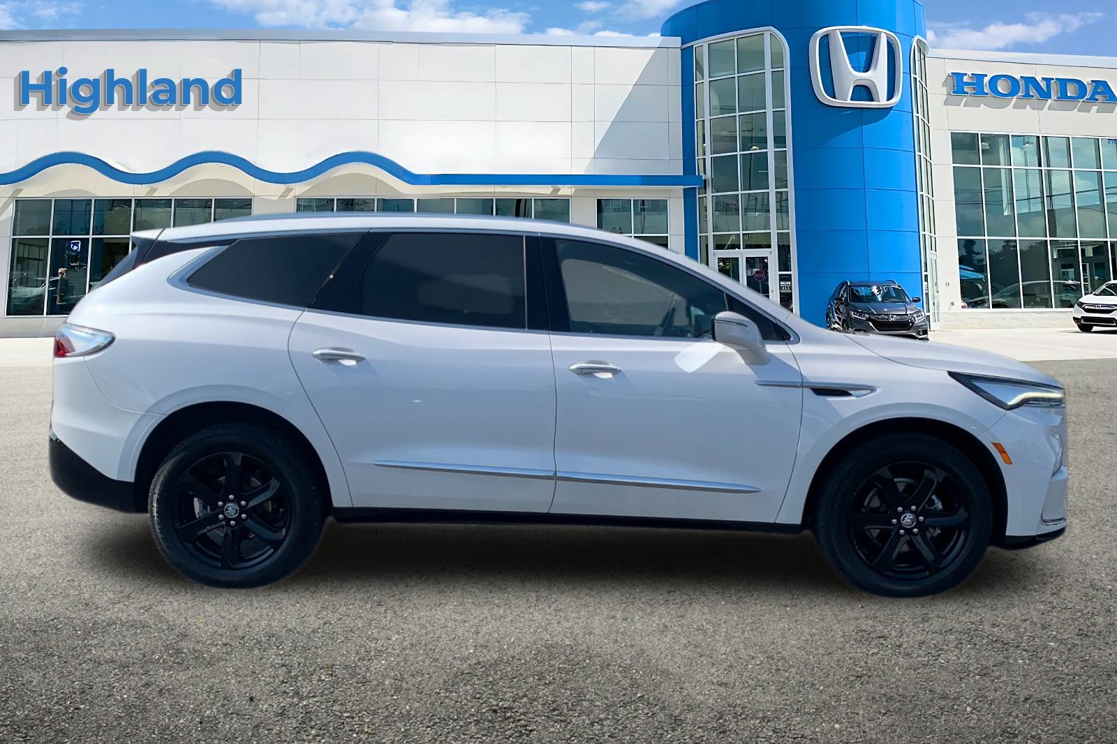 2023 Buick Enclave Essence photo 4