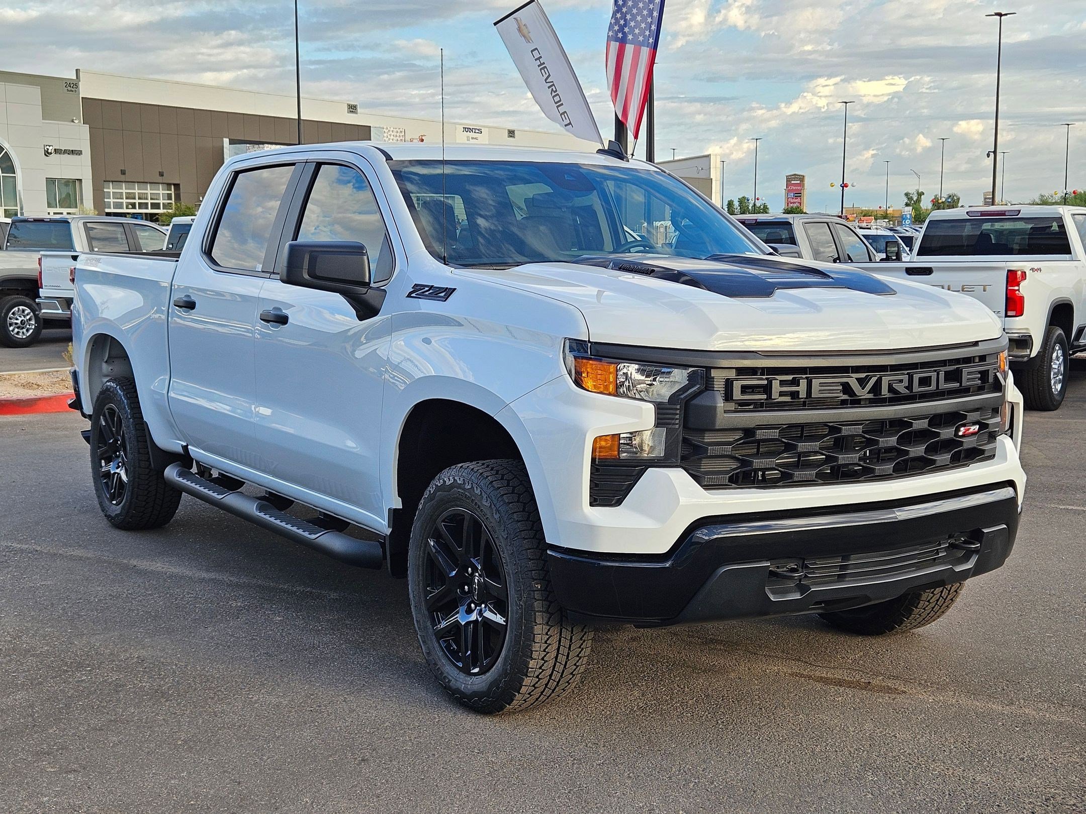 2026 Chevrolet Silverado Trail Boss Custom photo 7
