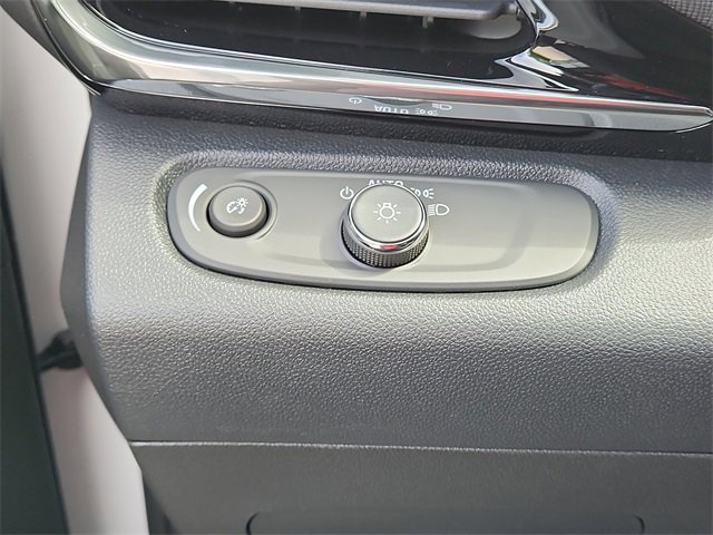 2025 Buick Envista ST photo 21
