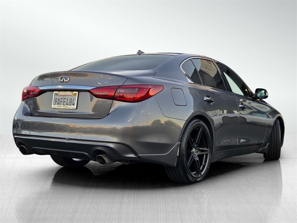 2022 Infiniti Q50 LUXE photo 4